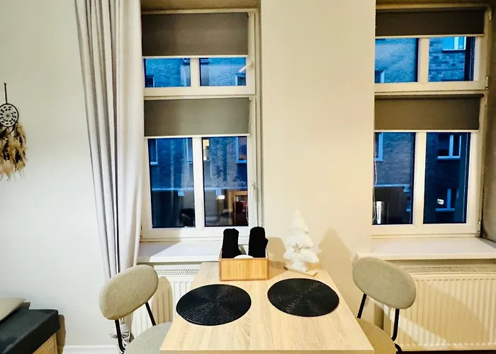 Hostel Przy Parku Roz Ii Chorzów